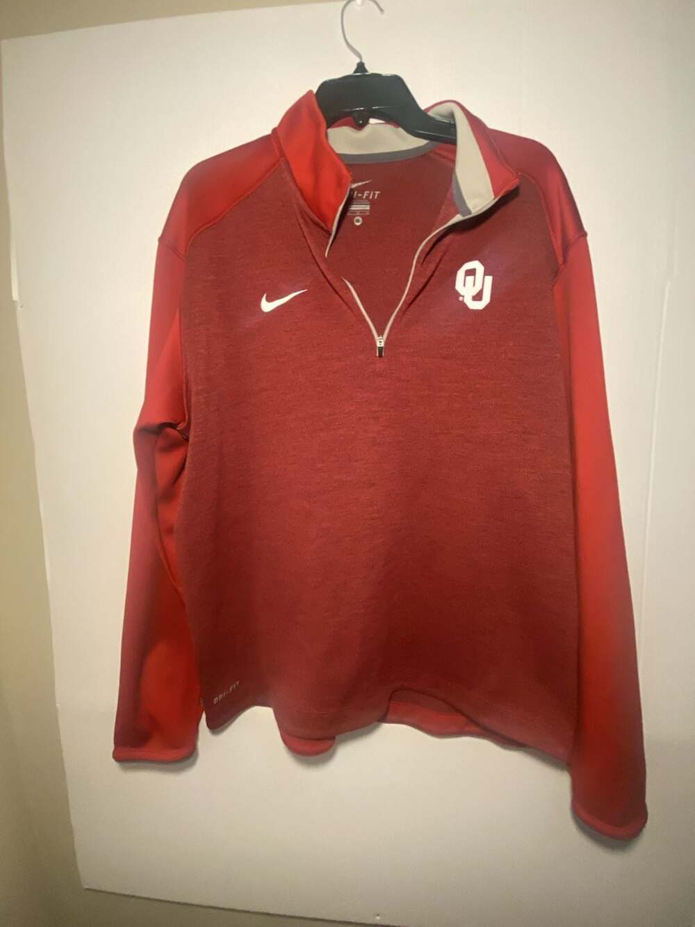 Nike Oklahoma Sooners Dri-FIT Men's Quarter-Zip Performance Pullover